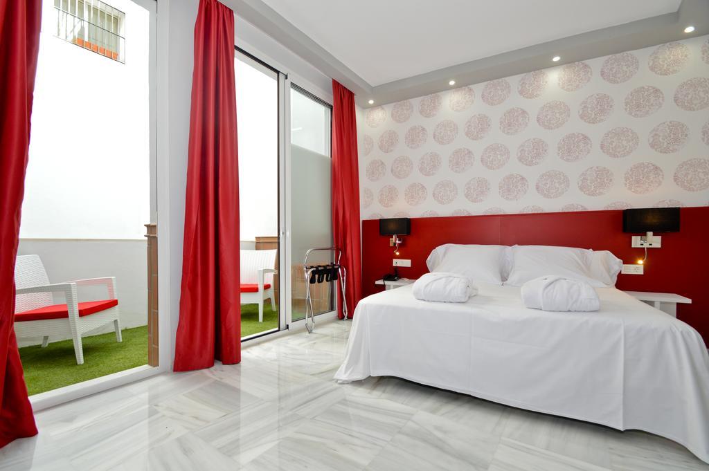 The Zentral Arenal Suites Seville Exterior photo